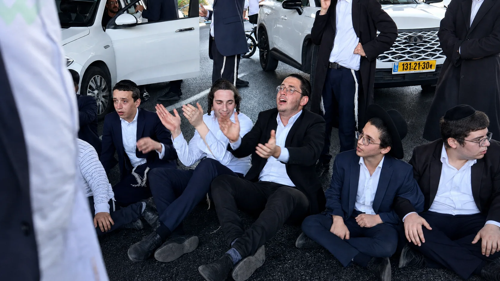הפגנת אנשי הפלג הירושלמי בכביש 4. ארכיון