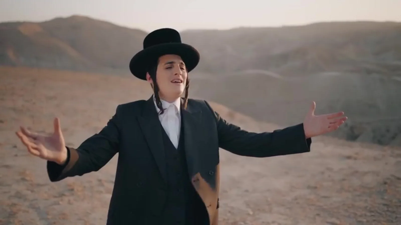 הזמר ואמן הרגש החסידי מוטי שטיינמץ